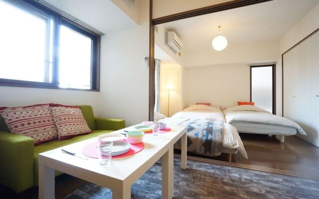 Terry's Apartment Shinsaibashi East I G07B