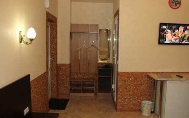 Alexandr House