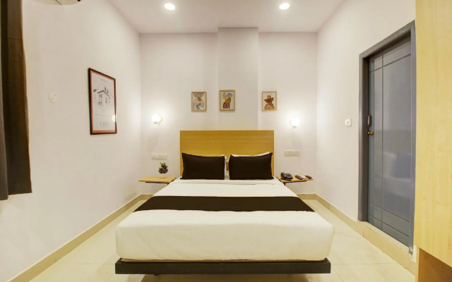 POP 82436 Gopi Mini Guest House