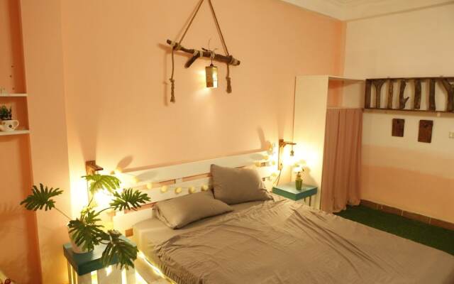 Hanoi Lake View Homestay
