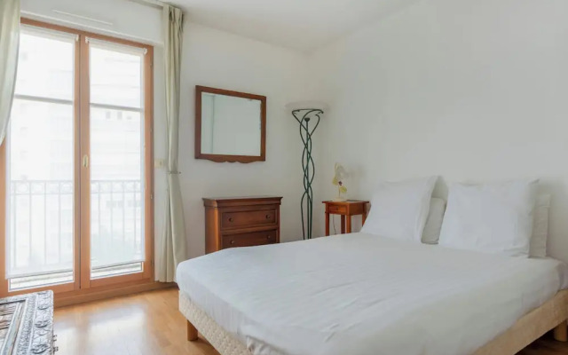 Beaudelaire Center Residence