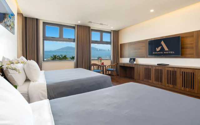 Avenis Hotel