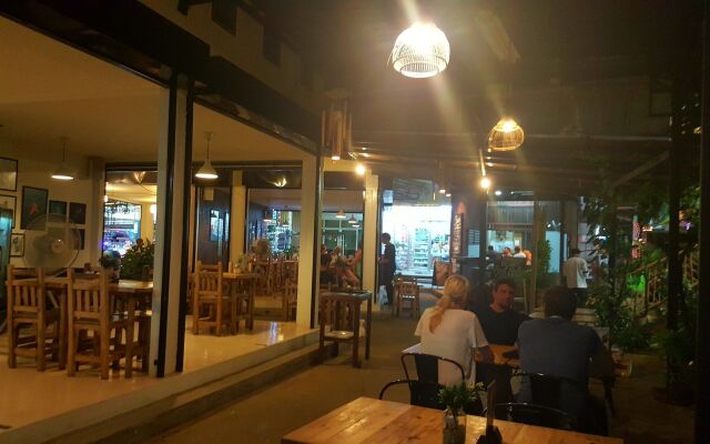 PP Charlie Beach Resort