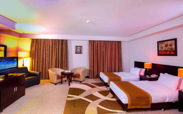 Monroe Hotel & Suites