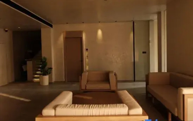 White House Weichi Hostel