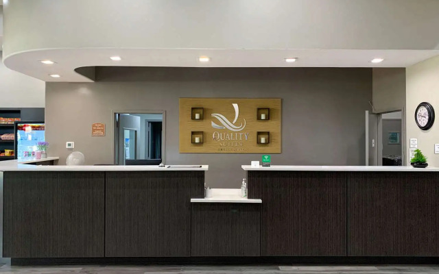 Quality Suites Houston NW Cy-Fair