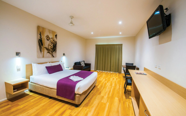 Club Tropical Resort Darwin – Guest Rooms – Buffalo Creek