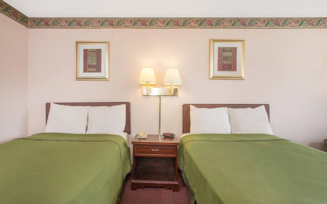 Knights Inn Roanoke
