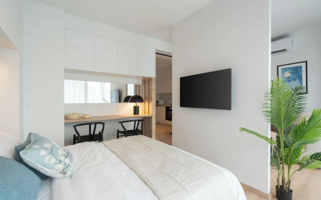 Silk Athens Urban Collection