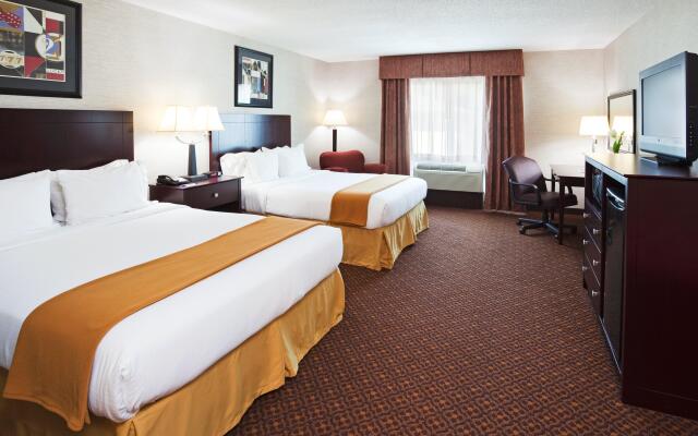 Holiday Inn Express & Suites Carrollton by IHG