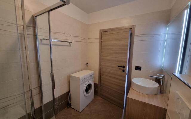 Adriana - -424 Adriana