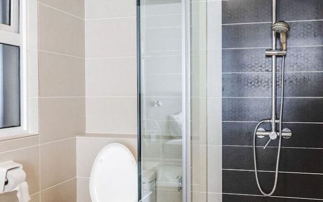 The Haven Lakeside Suites by Verve