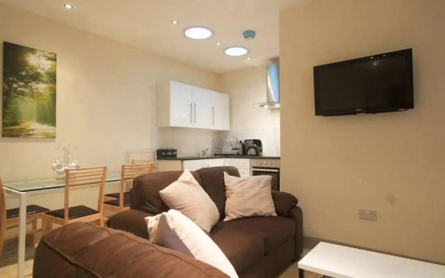 Treetops Cottages & Spa