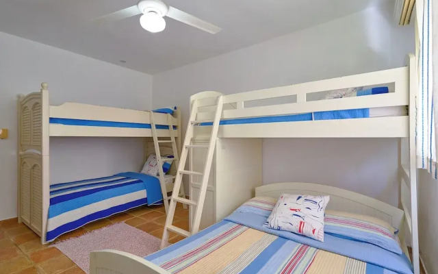 Beach Villa in El Portillo Sleeps 12