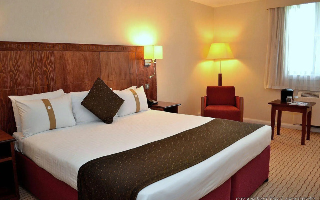Holiday Inn Northampton by IHG