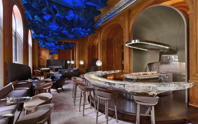 Hotel Plaza Athenee