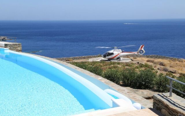 Inviting 8-bed Villa in Ermoupoli - Villa Blueros