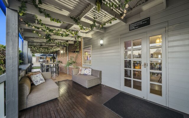 Best Western Plus Ambassador On Ruthven Motor Inn