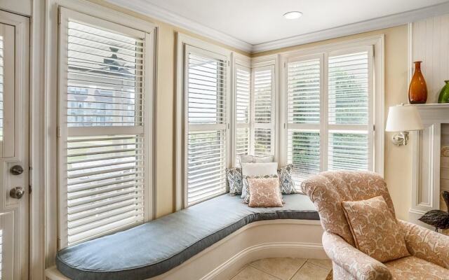 Sunny Condo w/ Stunning Ocean Views - Near Beach, Sandbar, & Tennis