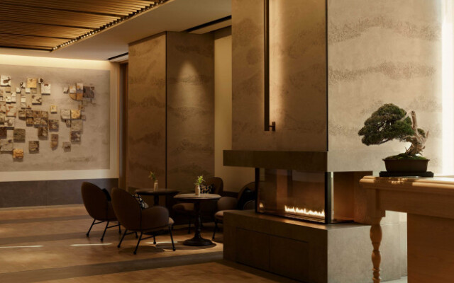 Janu Tokyo