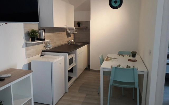 Fontanarossa Airport Sleep and Travel