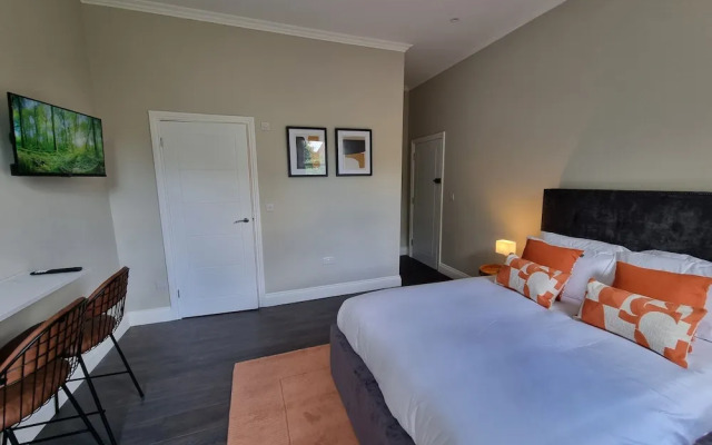 The Ivy Apartments
