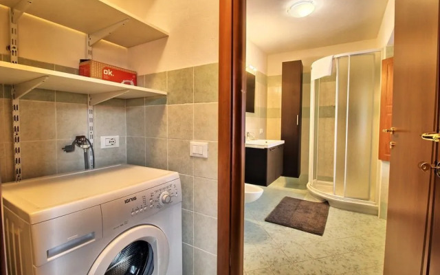 Logicasa Apartment Tower Gate