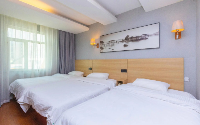 GreenTree Inn Chongqing Shiqiaopu Computer City Light Rail Stine Express Hotel