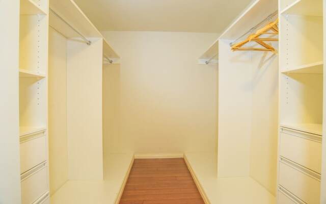 Lovely Apartment In Gordon Near Train Station