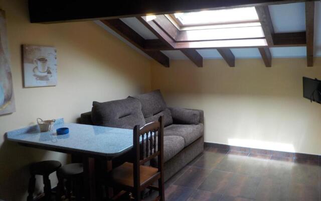Apartamentos Rurales La Husteriza