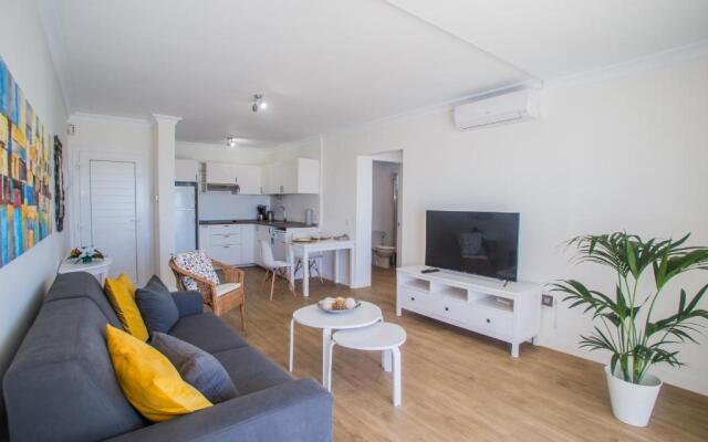 Flower Beach Suite 26