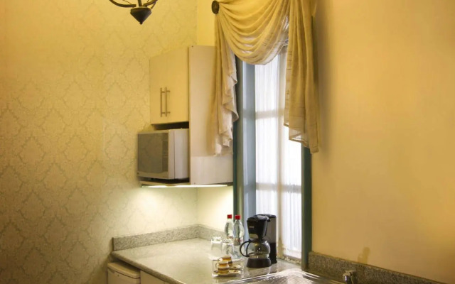 Del Parque Hotel & Suites