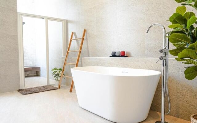 RoomQuest HideAway Hua Hin