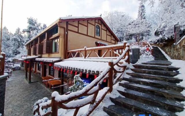 Wudang Mountain Funing residents stay