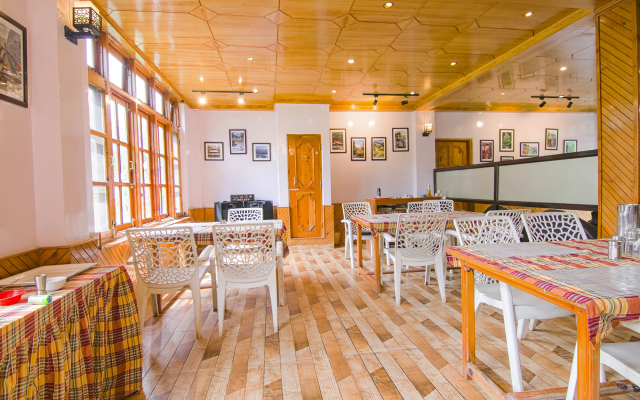 Fabhotel Aransh Resorts Celebriti