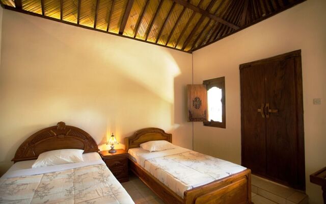 Segara Bukit Seaside Cottages