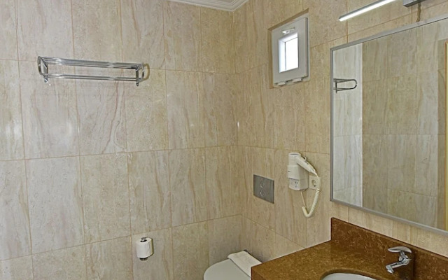 Tropicana Beach Apartments