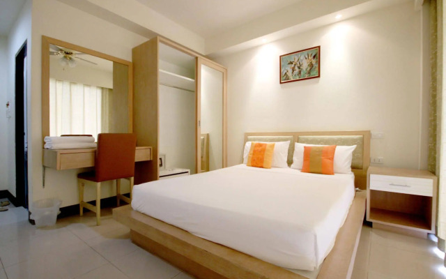 Orange Hotel