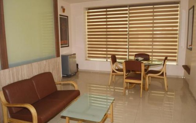 Budget Inn Palm Regency