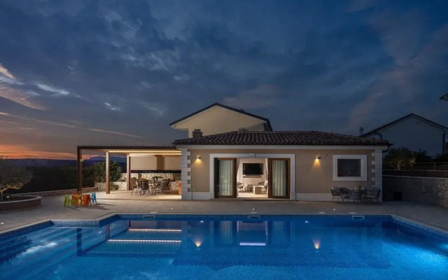 Villa Vilani Spa & Pool