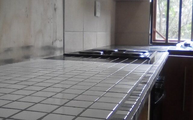 Private Garden Apartment