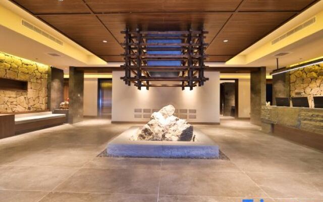 Mid-levels Hot Spring Home
