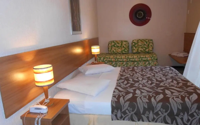 Happy Hotel Girassol