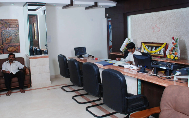 SNT Comforts Hotel