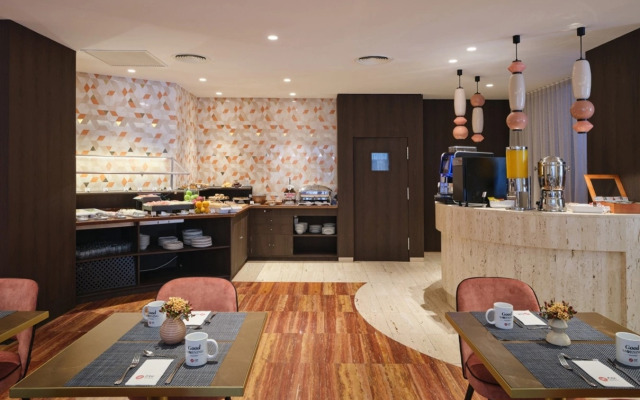 Hotel Exe Mitre