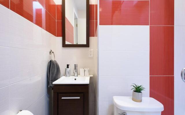 24-17 Renovated Studio Prime Location WD