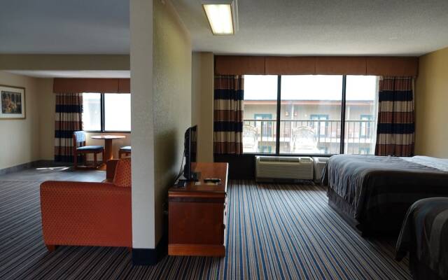 Family Inns of America