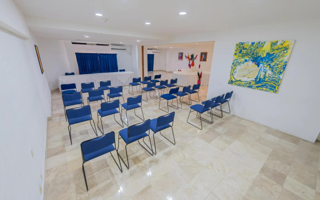 Playa Suites