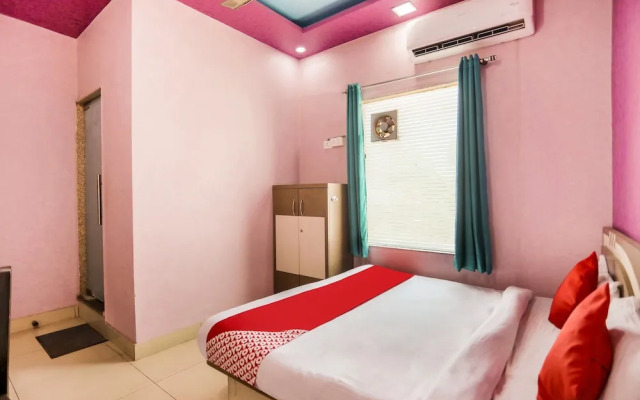 German Cafe by OYO Rooms