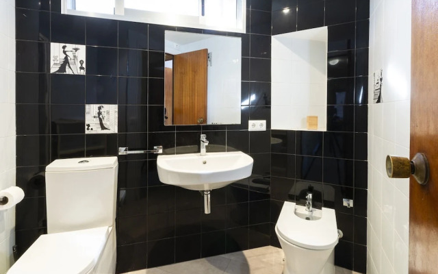 Cotton in Oliva With 3 Bedrooms and 1 Bathrooms